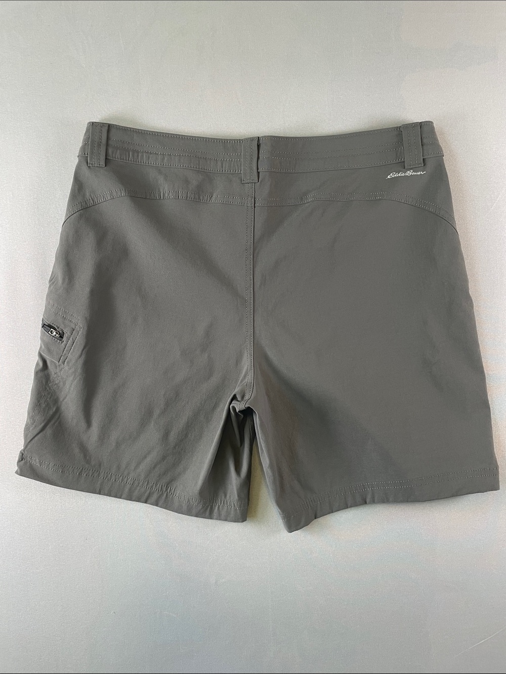 Eddie Bauer Women’s Gray Stretch Hiking Utility 7” Bermuda Shorts Size 10 - Picture 3 of 8